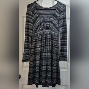 Rosebud Lightweight Knit Dress